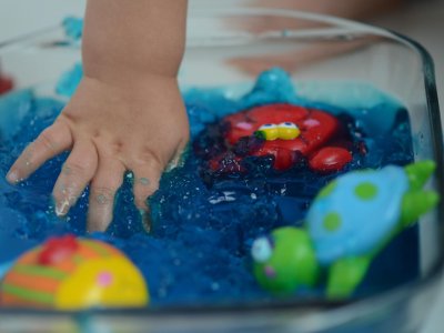 DUYUSAL OYUN VE EBEVEYN