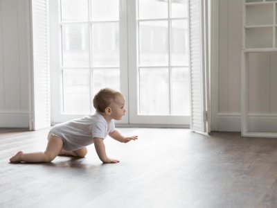 BİR ÇOCUĞUN GELİŞİMİ İÇİN EMEKLEME GEREKLİ DEĞİL Mİ?